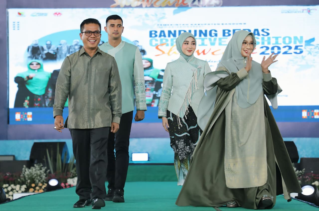 Bandung Bedas Creative Fashion Showcase, Emma Dety: Ruang Ekspresi Kreativitas serta Promosi Produk